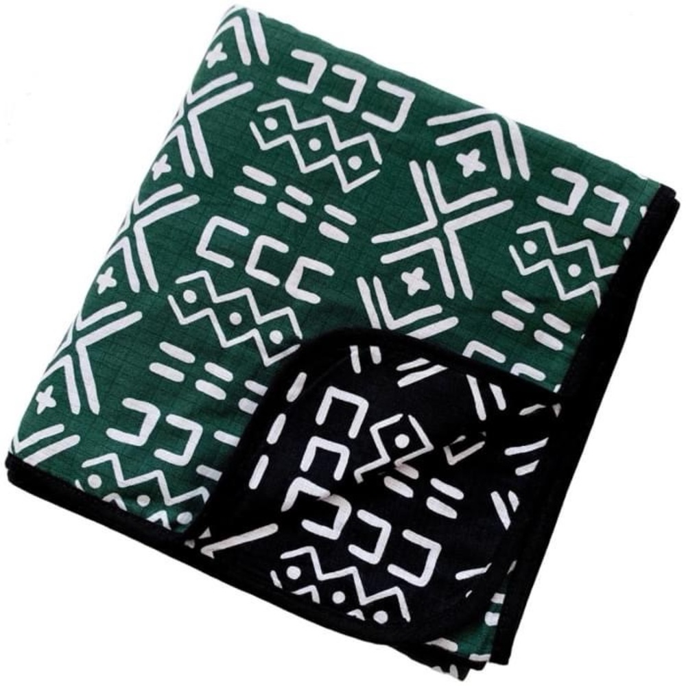 SpearmintLOVE Reversible Muslin Quilt, Forest/Black Mudcloth NWOT